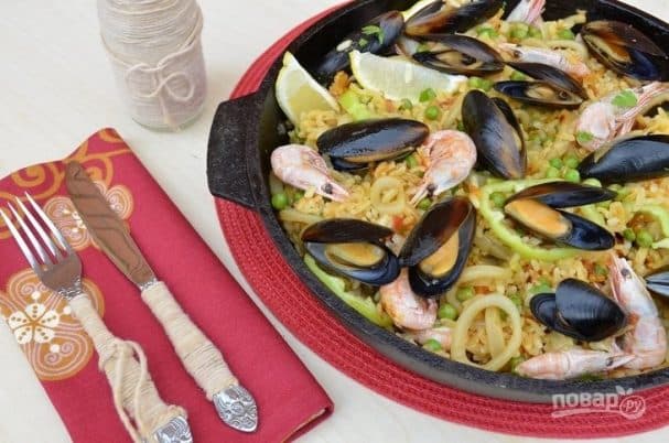 Паелья з морепродуктів
