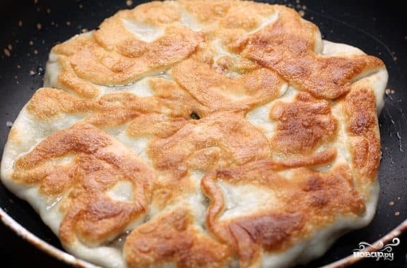Placinta with potatoes