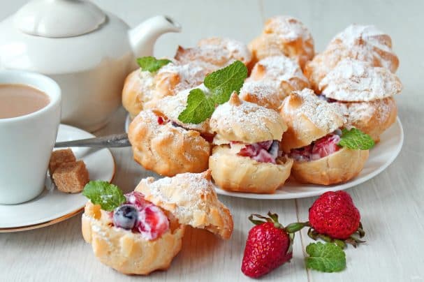 Profiteroles with berries
