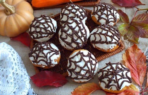 Halloween Gingerbread Cookies