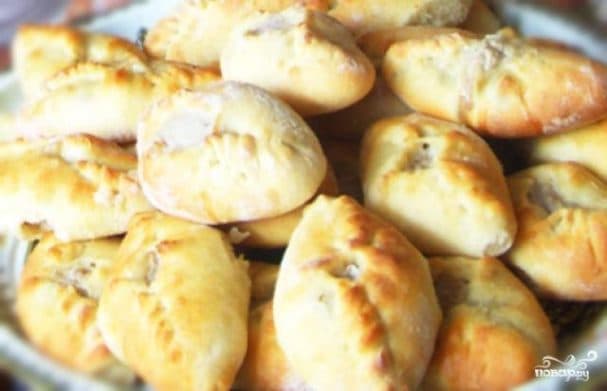 Розстебаї з селедкою