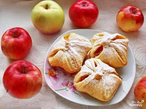 Слоёныя канверты з яблыкамі