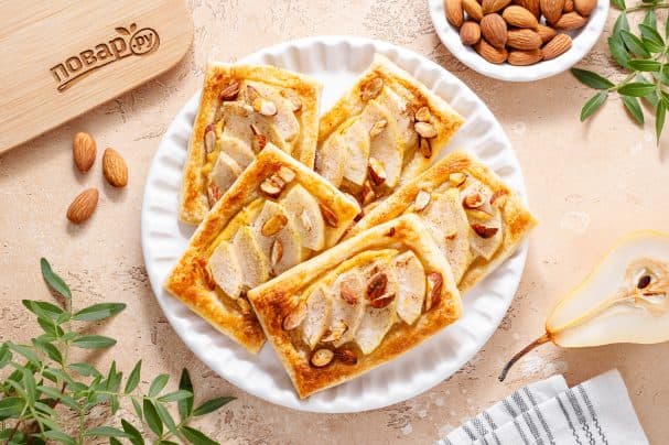 Слаёнкі з грушамі і арэхамі