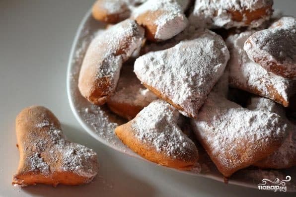 Tomato gingerbread cookies