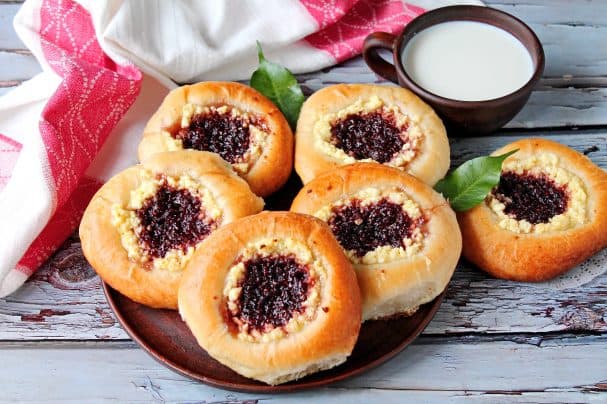 Cottage Cheese and Jam Vatrushki
