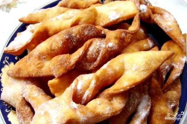 Verguny in sour cream