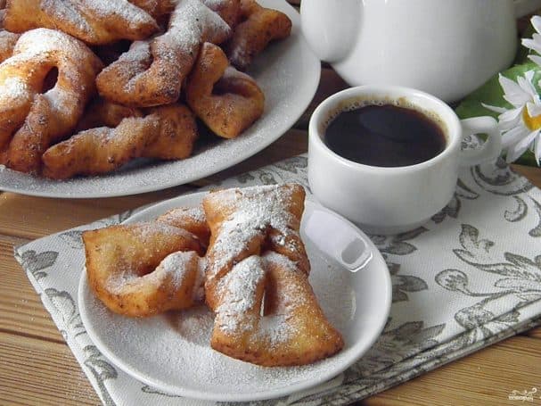 Chebureks on cottage cheese dough