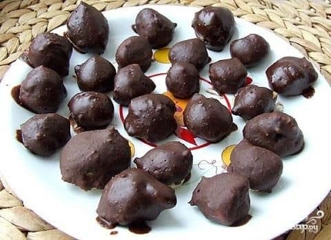 Boiled cookies in chocolate