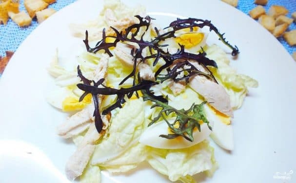 Салат драўненскі з курыцай