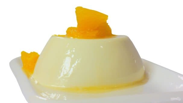 Orange panna cotta