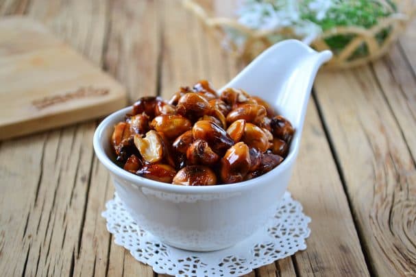 Peanuts in sugar