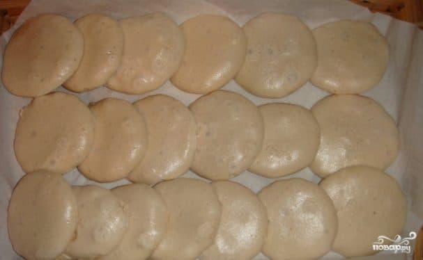 Meringue without eggs made with water