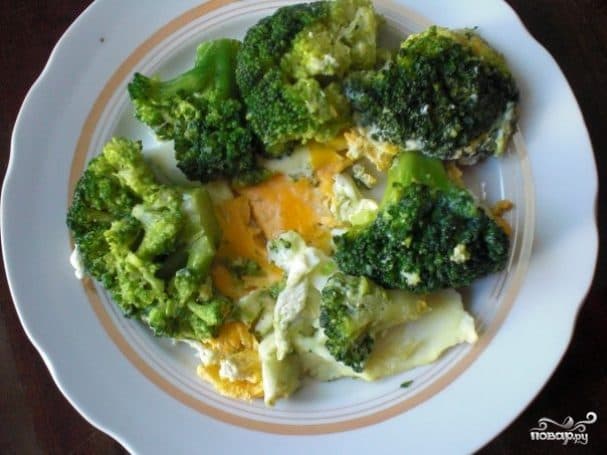 Broccoli with egg