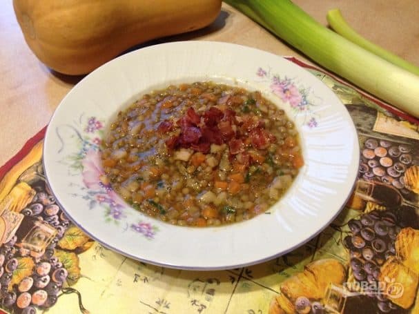 Lentil soup with bacon