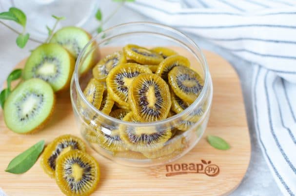 Kiwi candied fruit
