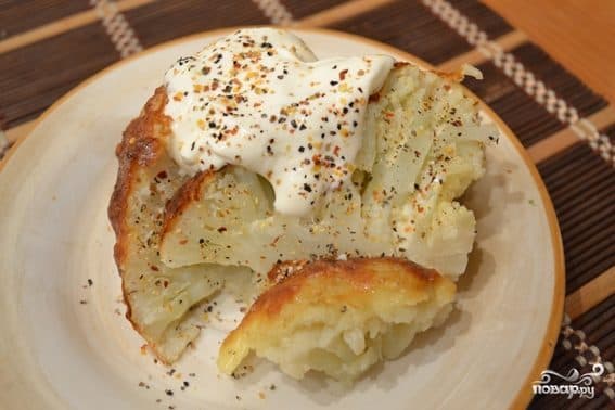Whole cauliflower in the oven