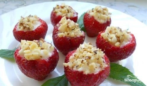 Stuffed strawberries