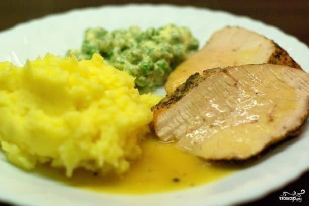 Turkey fillet in a pan