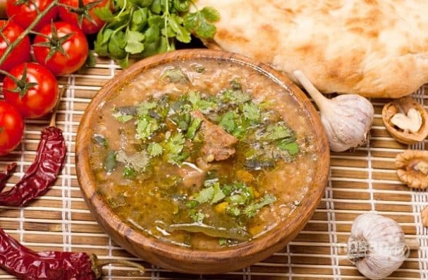 (traditional recipe for Georgian soup)