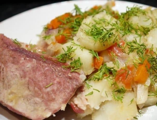 Pork stew with potatoes