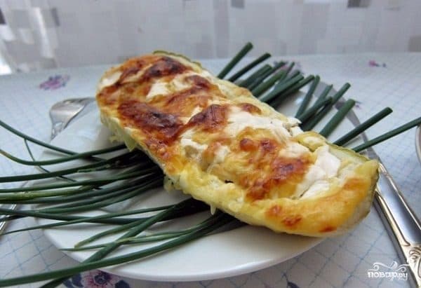 Zucchini stuffed with meat, baked in the oven