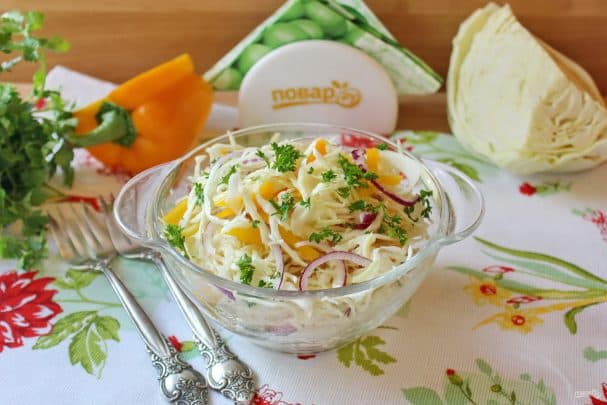 German-style cabbage salad