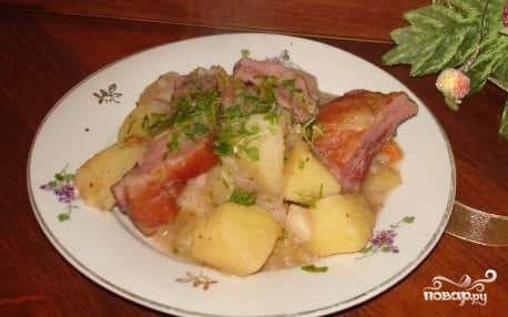 Potatoes with smoked ribs