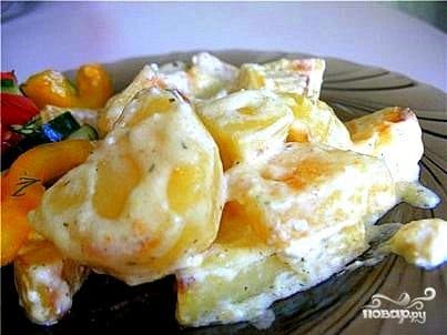 Potatoes in cream in a multicooker