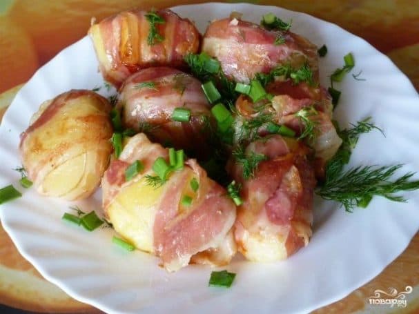 Картошка з салам у мультыварцы