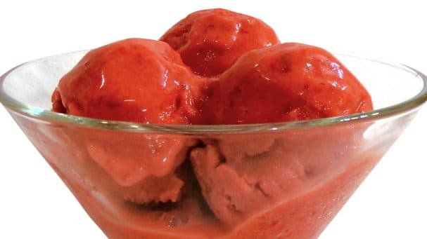 Strawberry ice cream made with 3 ingredients