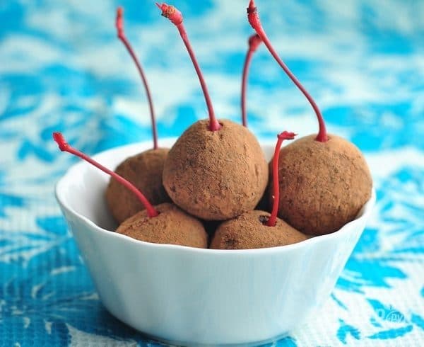Dried fruit candies with cocktail cherries