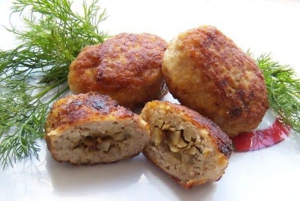 Кацлеты з фаршам з грыбамі