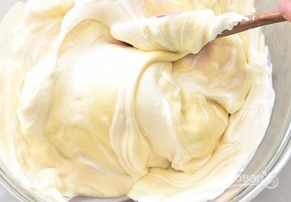 Cream for sponge cake made from condensed milk and butter