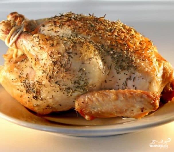 Курица, фаршированная яблоками