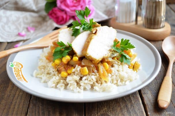 Chicken with turmeric in sweet and sour sauce