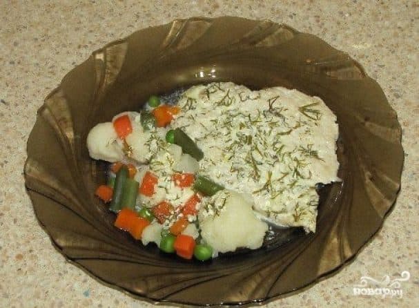 Курыца ў зьлівачна-часночным соусе