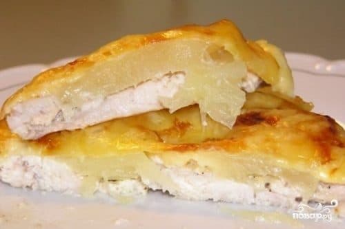 Chicken breast baked with potatoes