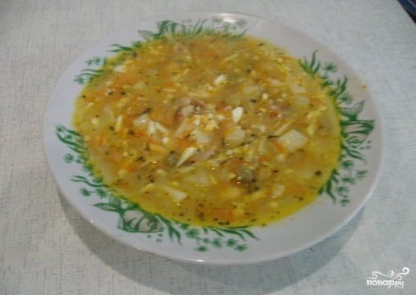 Курячий суп із зеленим горошком