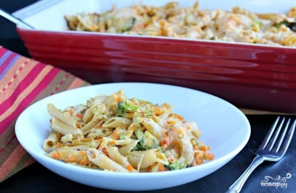Макарони з куркою в духовці