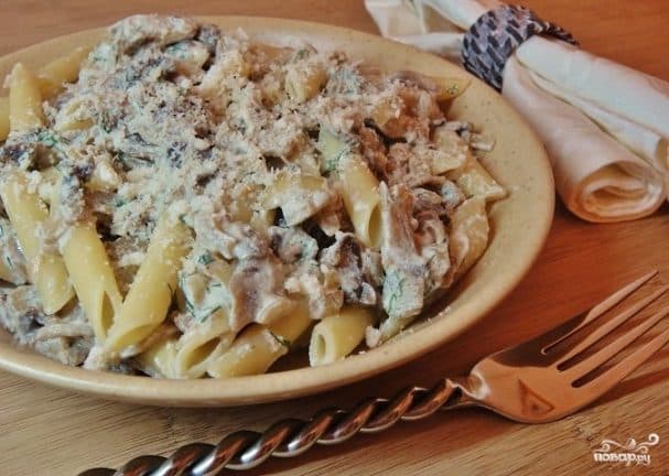Макарони з опеньками