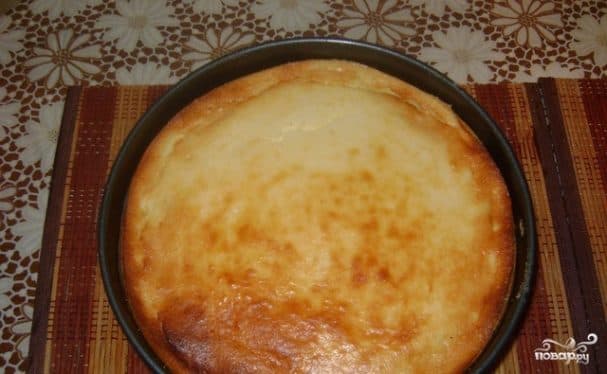 Манний пудинг з яблуками