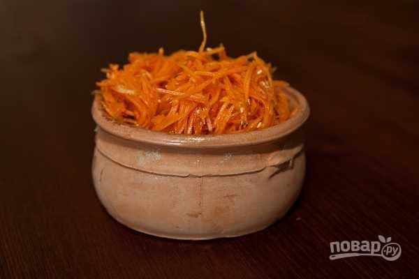 Korean-style carrot salad