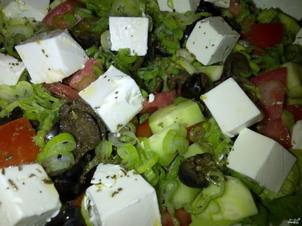 Vegetable salad with feta cheese