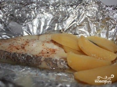 Палтус із картоплею