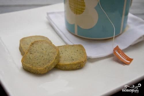 Cookies with tea and orange zest