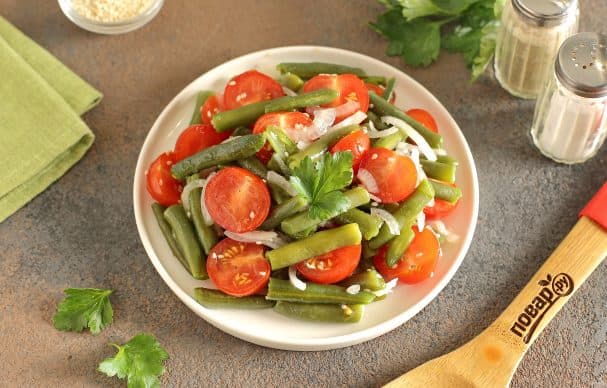 Vegan string bean salad