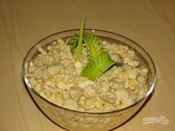 Pineapple and chicken salad