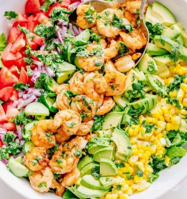 Avocado salad with shrimp and herbs