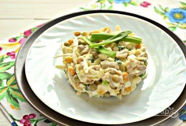 Squid salad with egg and cheese