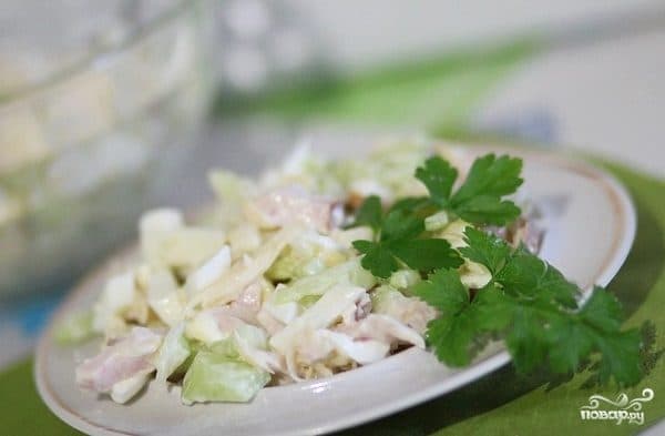 Smoked chicken breast salad